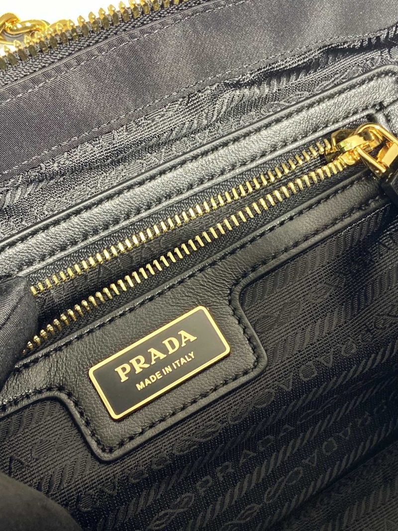 Pra*a top handle bags